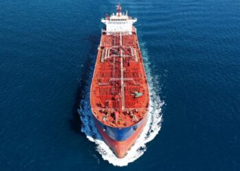 قفزة أسعار الشحن تغلق الباب أمام تصدير النفط الأميركي لآسيا