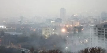 تلوث الهواء في 4 مدن في الأحواز ، مسجد سليمان باللون الأحمر