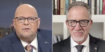 كاتب إسرائيلي لمذيع بريطاني: تريدون إدانة ضحايا غزة.. أنتم منافقون