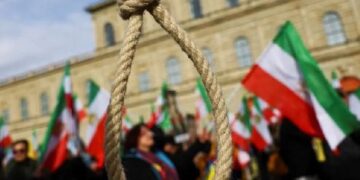 سلطات الاحتلال الفارسية “إيران” تنفذ حكم الاعدام بحق الداعية الكوردي الشيخ “فرهاد سليمي” شنقاً حتى الموت