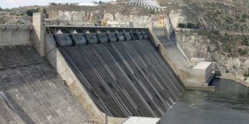 58% من سعة السدود في ايران فارغة