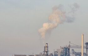 نقل شركة الكربون خارج الأحواز حتى عام 1405ش، ضرورة إعادة بناء المصنع الحالي