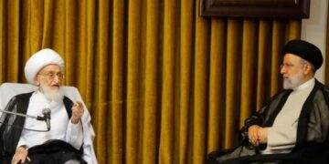 نوري همداني لـ رئيسي: أينما ذهبت، يتحدث الناس عن مدى غلاء الحياة وصعوبتها